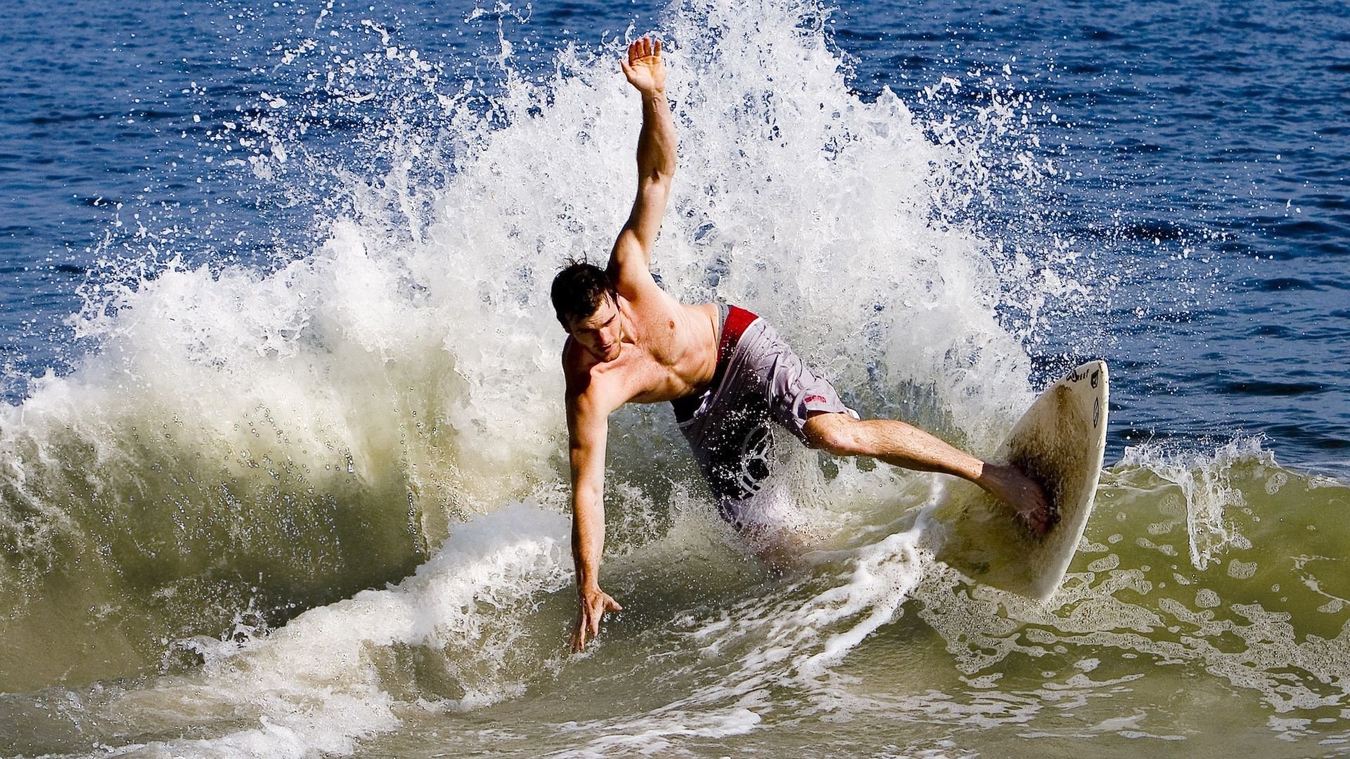 世界杯：墨西哥球迷喊声“Mexi-co！”响彻球场 成为知名声浪